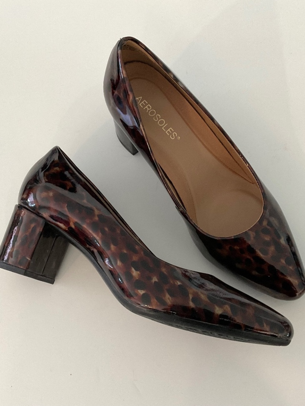 AEROSOLES Betsey Pump In Tortoise Print Patent  Size 7.5